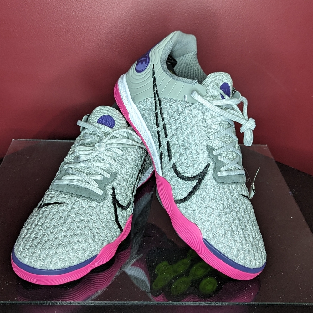 Nike React Gato Light Smoke Grey men's size 8 / CT0550-056